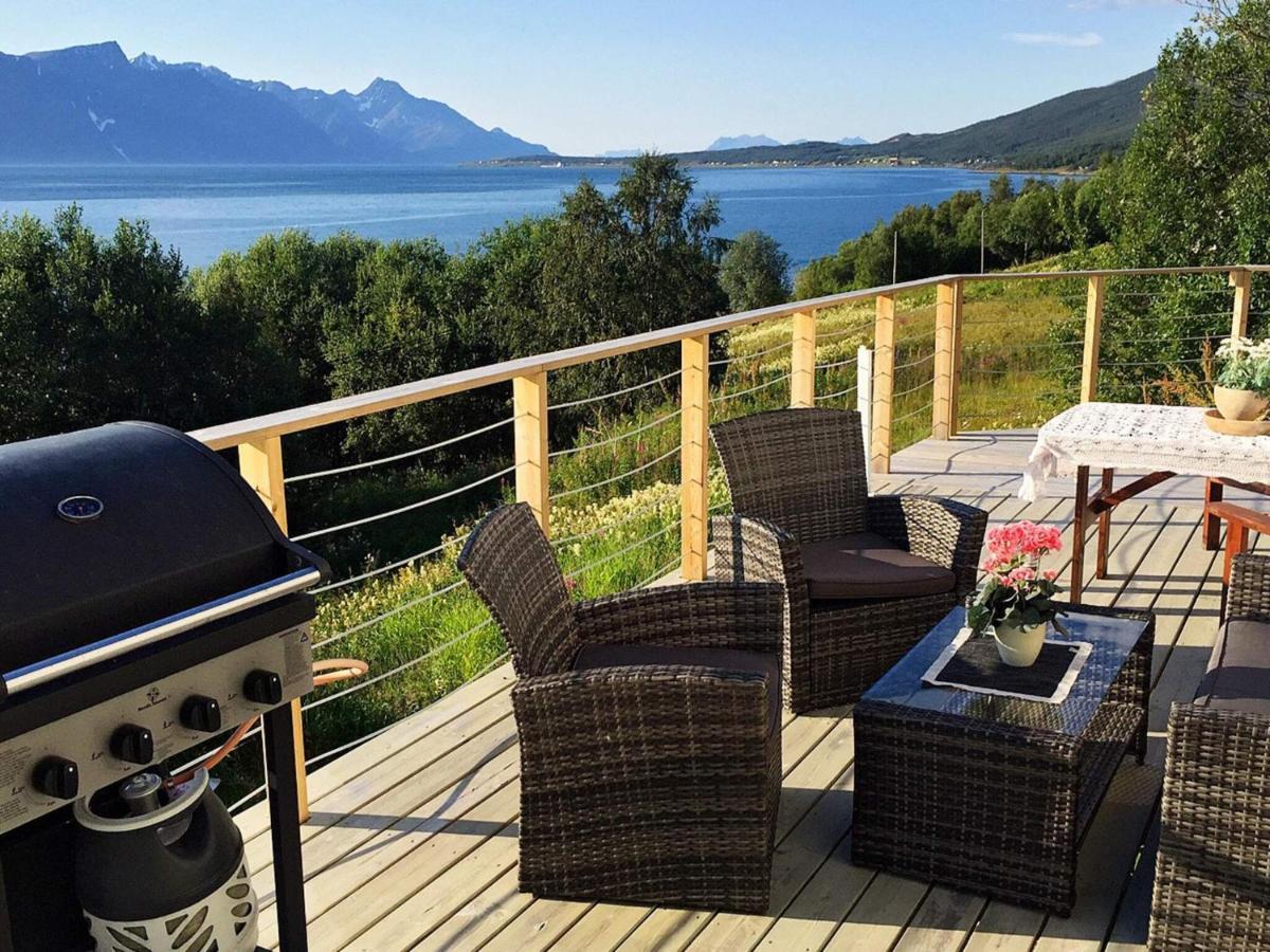 6 Person Holiday Home In Olderdalen Bagian luar foto