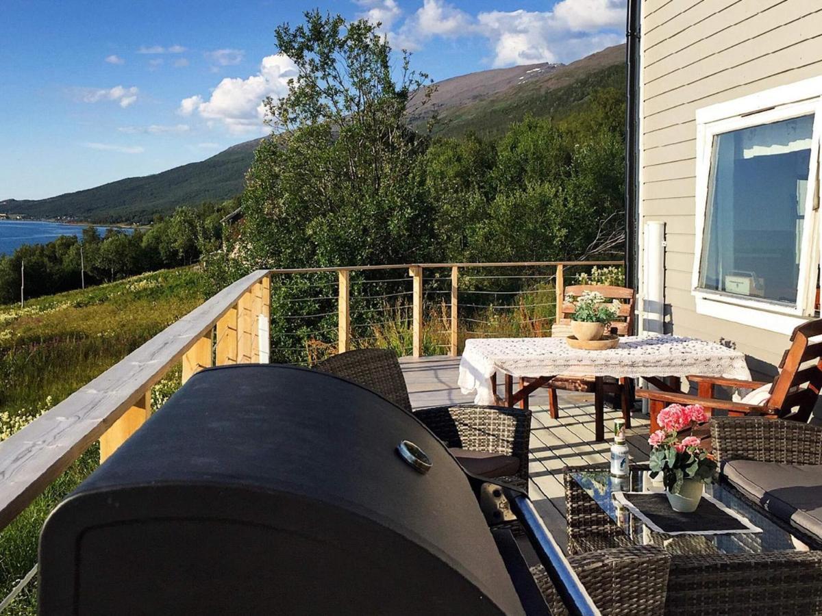 6 Person Holiday Home In Olderdalen Bagian luar foto
